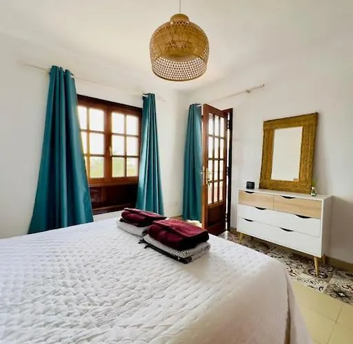 Lovely Atienza 99, Communal Pool, Private Hot Tub * بلايا بلانكا