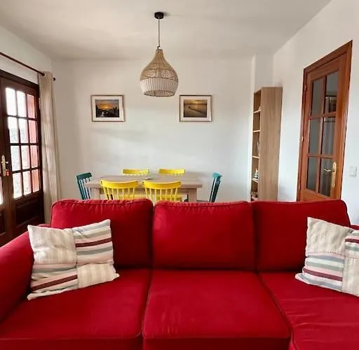 بيت للعطل Lovely Atienza 99, Communal Pool, Private Hot Tub