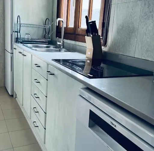 Lovely Atienza 99, Communal Pool, Private Hot Tub بيت للعطل بلايا بلانكا