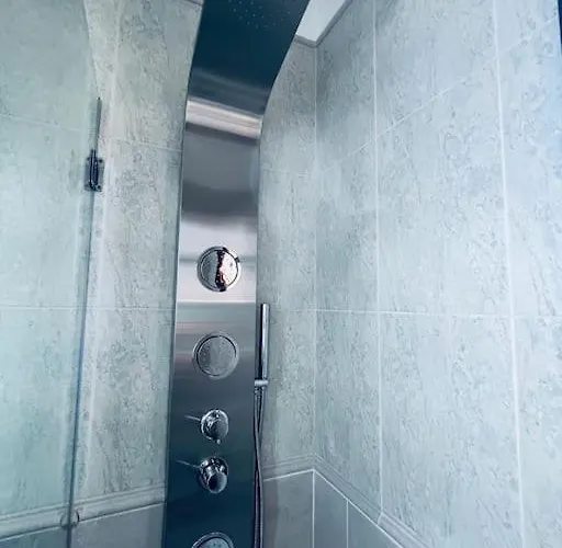 Lovely Atienza 99, Communal Pool, Private Hot Tub بيت للعطل