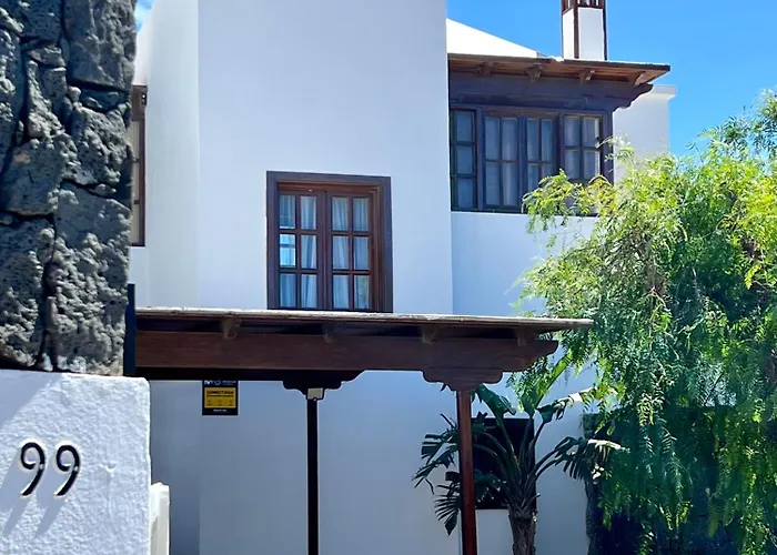 بيت للعطل Lovely Atienza 99, Communal Pool, Private Hot Tub *